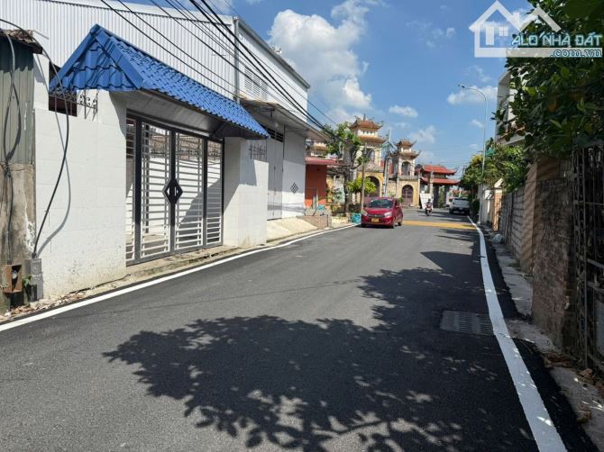 Chuyển nhà cần bán 200m trục Kinh doanh. Sát quy hoạch vd3.5 . Đất ODT. Trung tam xaVăn G - 2