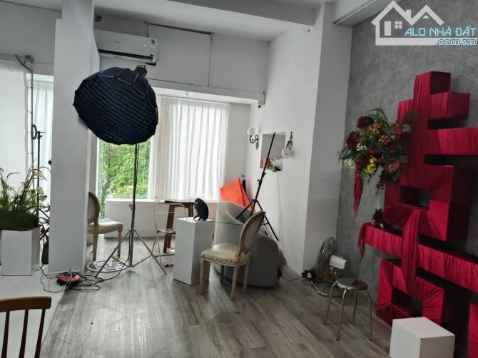SIÊU PHẨM ĐẶNG TIẾN ĐÔNG - ĐỐNG ĐA - PHÂN LÔ - Ô TÔ TRÁNH - KINH DOANH - 58M - 42 TỶ. - 2