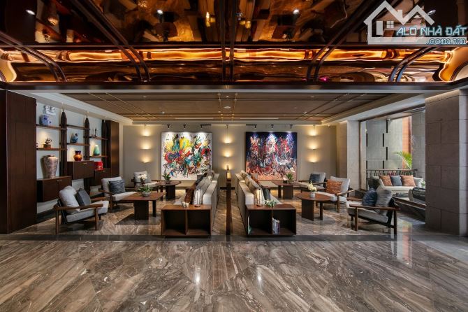 Chủ ngộp Bank giảm 100 tỷ - Khách sạn 5* Phố Cổ - 560m2 - 11 tầng - MT 25m - 1680 tỷ