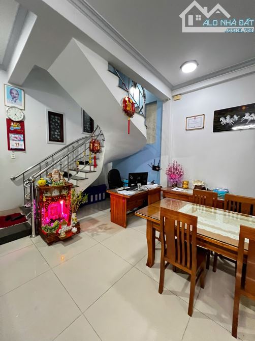 Bán nhà 1 trệt 2 lầu mặt tiền đường Võ Văn Kiệt - phường Phú Thuỷ - TP Phan Thiết - 3