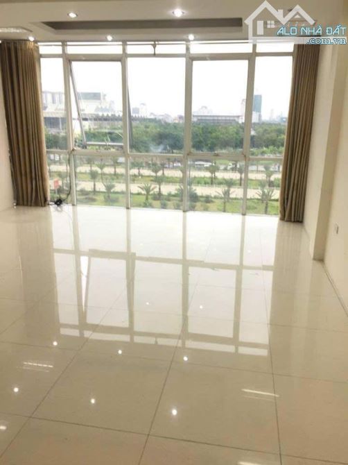 Cho thuê văn phòng Đại Lộ Thăng Long, đối diện Big C Thăng Long - 3