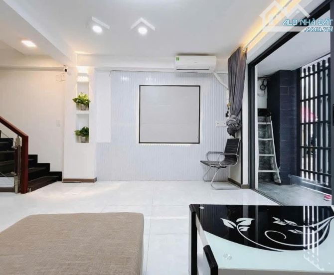 🏠 NHÀ MỚI VÀO Ở NGAY - HÀNG XÓM PHÚ MỸ HƯNG - P. TÂN PHÚ,  2 TẦNG - 30M2 - 3 TỶ - SHR - 3