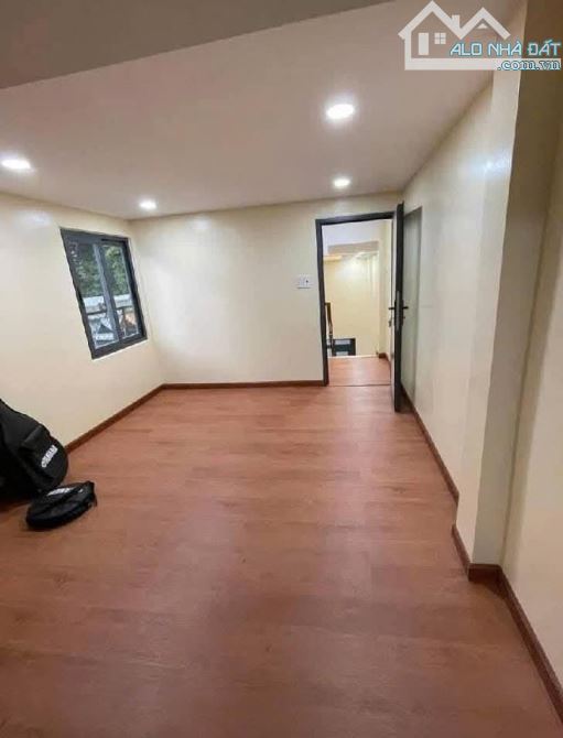 ✋ Bán nhà 3 tầng kế cầu Kênh Tẻ Nguyễn Hữu Thọ, P. Tân Hưng, Q7 32m2, 3.8 tỷ - 3