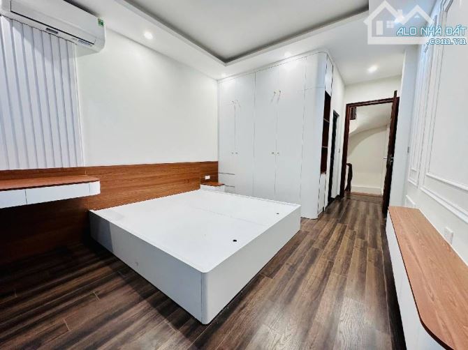 Nhà Phố Trạm, Long Biên, DT: 31m x 5 tầng, Ô tô đỗ cổng, Giá hơn 6 tỷ - 3