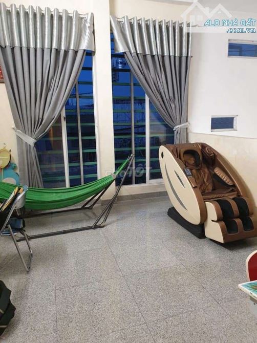 Cho thuê nhà nguyên căn Hẻm xe hơi - Cạnh Khu C làng đại học giá chỉ 9.5tr - 3