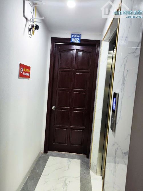 TOÀ CCMN THANG MÁY-LÔ GÓC 3 THOÁNG-3BƯỚC RA MẶT PHỐ NGUYỄN HY QUANG-ĐỐNG ĐA CHỈ HƠN 9tỷ - 3