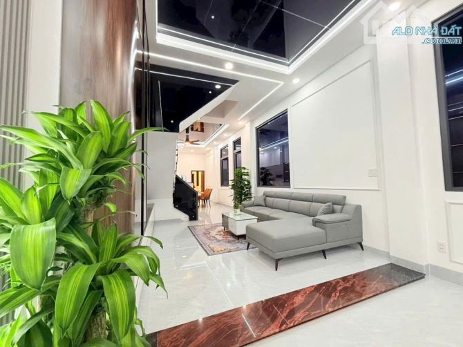 Biệt thự 100m2, 2 mặt tiền.view đỉnh có 5 phòng, giá rẻ hiếm chỉ 6,x tỷ - 3