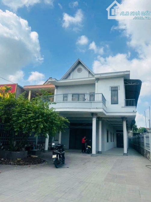 Nhà 469m2 mặt tiền Trần Hưng Đạo - 3