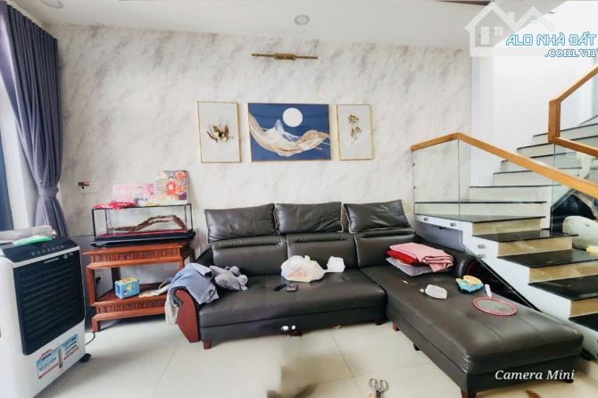 Bán nhà hẻm 3m, Đường Số 8, Gò Vấp, 60 m² (4m x 15m), nhà đẹp, 2 phòng - Giá 5.6 tỷ TL - 3