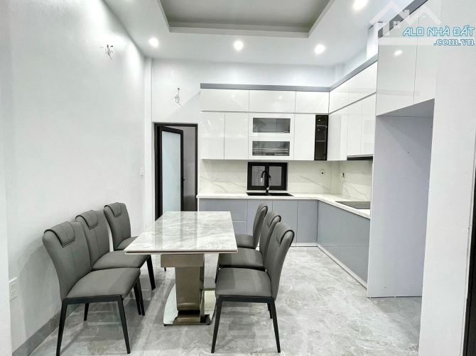 BÁN NHÀ 4 TẦNG NGÕ PHỐ NGÔ QUYỀN - TP HẢI DƯƠNG - 2