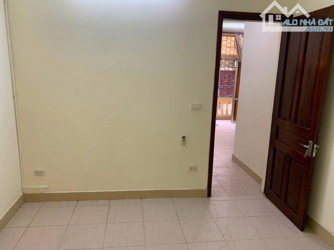 Bán nhà Chính Kinh - Thanh Xuân gần Royal 70m2 MT 6m ngõ ô tô giá 12.9 tỷ - 3