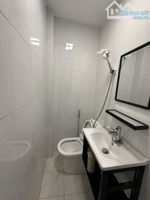 SIÊU PHẨM THANH XUÂN - ĐẤT VƯỢNG TOÀN QUAN CHỨC - GẦN OTO TRÁNH- 50M RA MẶT PHỐ LÊ TRỌNG T - 3
