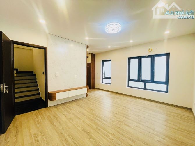 Hiếm! Nhà cực đẹp 37m2x5T vuông vắn, rộng thoáng. Cạnh Hồ Tây, trung tâm Lotte phố Xuân La - 3