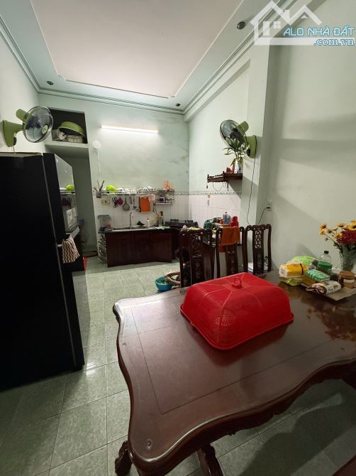 Bán nhà đường Hùng Vương, gần biển, gần Panorama. Diện tích 104m2 ngang 6m. Giá 19,5 tỷ - 3