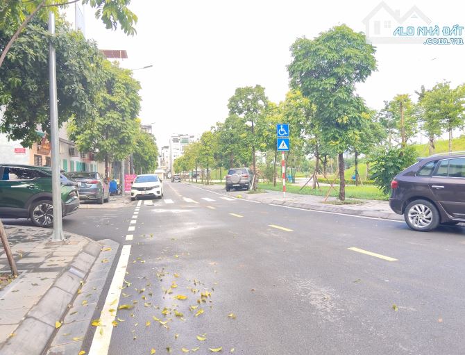 Bán mảnh đất đẹp Ngọc Thuỵ,Ôtô vào tận đất, DT 75m2, Mt 5,6m. Giá chỉ 14,4 tỷ - 3