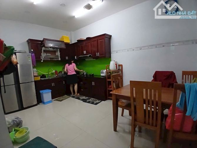 Nhà 3 Tầng Trần Thị Điệu Phường Phước Long B Thủ Đức  DT(95m)2 công nhận trên sổ (80m)2 - 3