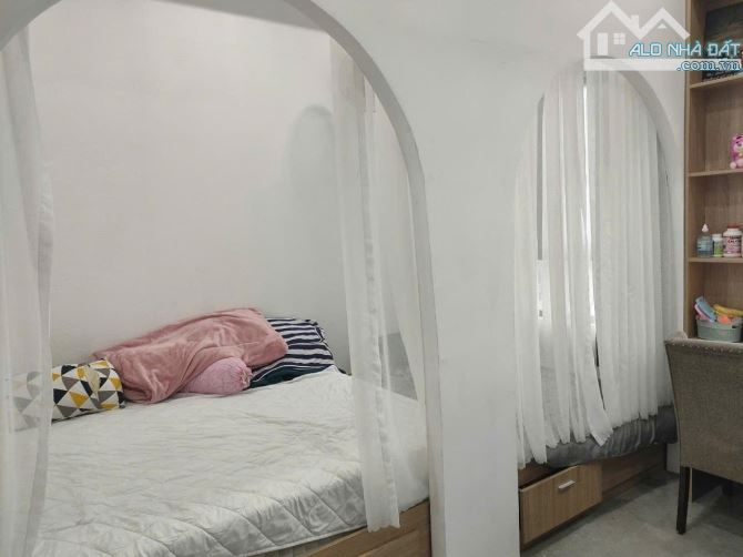 12.5 tỷ Toà căn hộ thang máy 6 tầng MT đường Huy Cận - 3