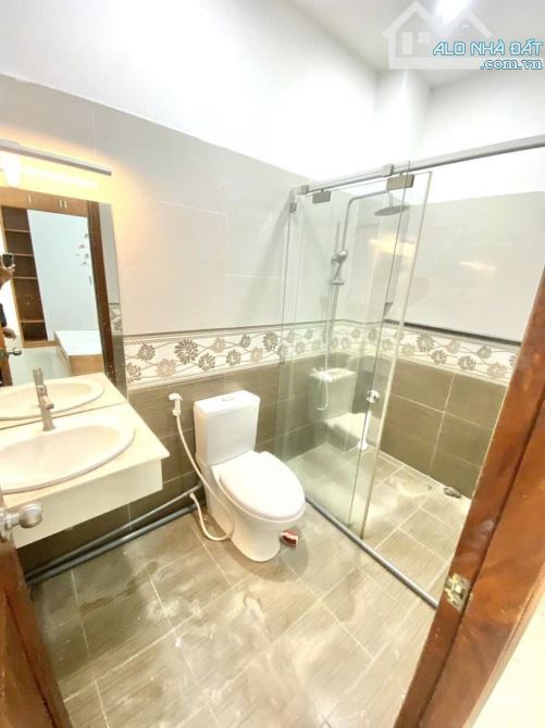 PHẠM VĂN CHIÊU-5*17  - 4 TẦNG -- HẺM XE HƠI QUAY ĐẦU- CHỈ HƠN 7 TỶ - 3