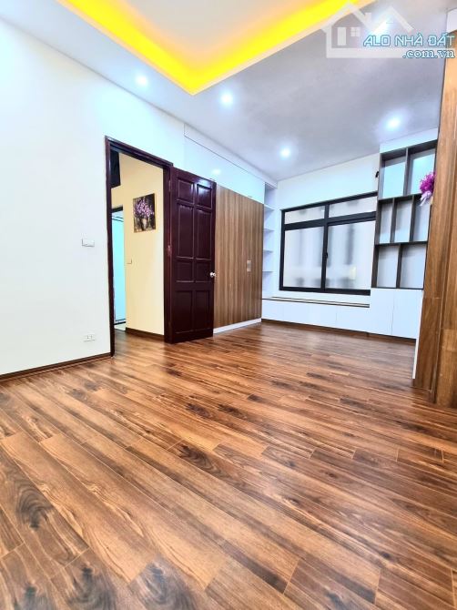 BÁN NHÀ DỊCH VỌNG HẬU, CẦU GIẤY 51M² –X6 TẦNG X MT 5M, LÔ GÓC NGÕ RỘNG, GIÁ NHỈNH 10 TỶ - 3