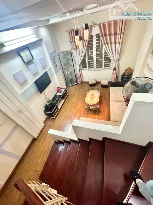 BÁN NHÀ TÂY SƠN ĐỐNG ĐA 40m 5Tầng Mt 3.7m GIÁ 12.8 TỶ PHÂN LÔ Ô TÔ TRÁNH KINH DOANH. - 3