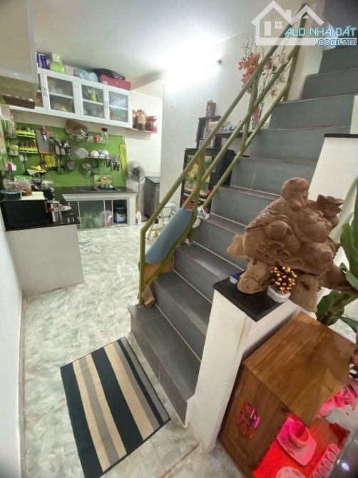Nhà kế MT Phạm Thế Hiển - 33m2 (4.2x8) - hẻm 3m - 10
