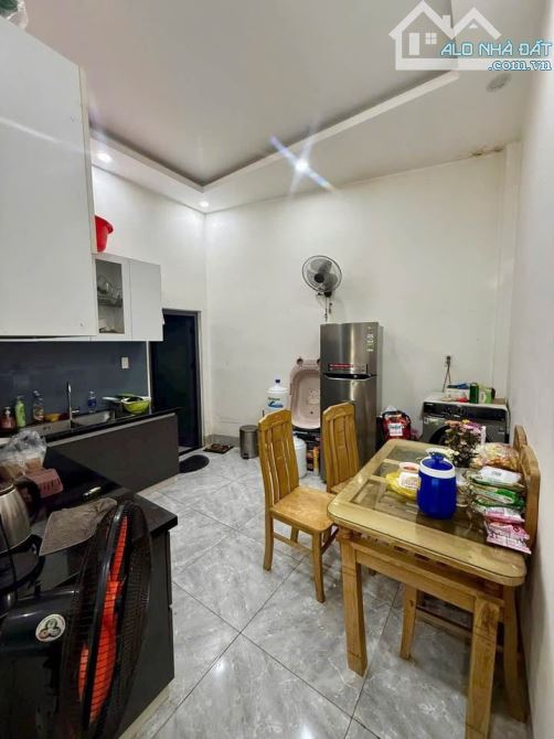 Bán vội nhanh căn nhà Đ.Lê Thị Lơ, hóc môn 110m2 SHR. Giá 935 Triệu - 3