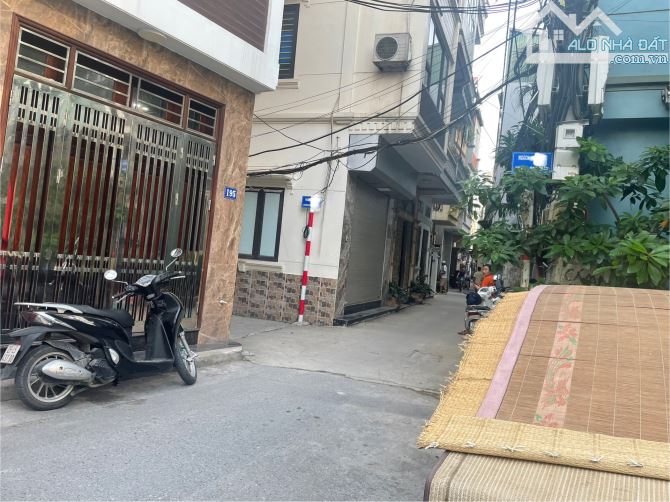 Bán nhà phố Phú Diễn - lô góc 3 thoáng - ô tô đỗ cửa vào nhà - 5 tầng giá nhỉnh 12 tỷ - 2