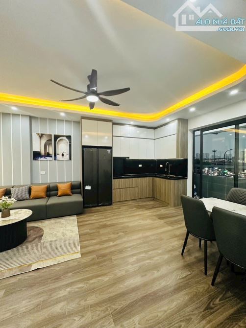 MẶT PHỐ LỤA LÀ GẤM VÓC PHÙNG KHẮC KHOAN_PHỐ CỔ HAI BÀ_MẶT TIỀN RỘNG - 3