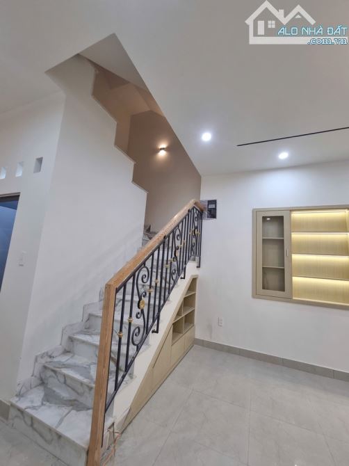 BÁN NHÀ 3T 6PN CHO THUÊ 25TR/TH BÙI QUANG LÀ P12 GÒ VẤP 84M2 CHỈ NHỈNH 6 TỶ - 3