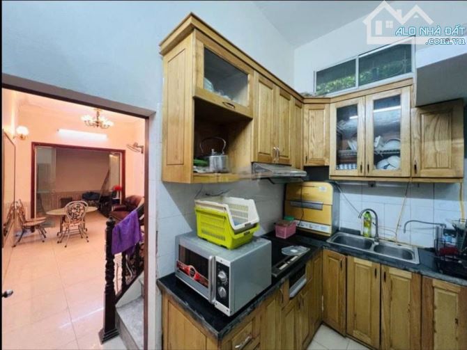 Cho Thuê nhà ngõ Đường Láng, Đống Đa, 40m x 4tầng, 4 ngủ, 3 vs, Giá 15 triệu - 3