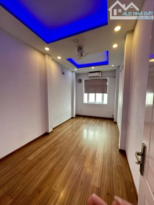 BÁN NHÀ 5PN – 2 MẶT TIỀN – NGUYỄN BIỂU Q5 -46,4m2 - GIÁ 9TỶ800 thương lượng - 3