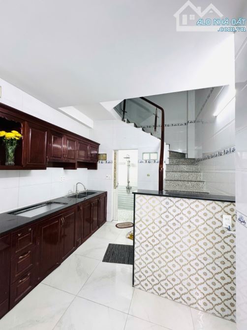 Bán nhà 5 tầng Hoàng Diệu, Phường Khánh Hội, DTSD gần 180m2, cho thuê 20tr/tháng, hơn 6 tỷ - 3
