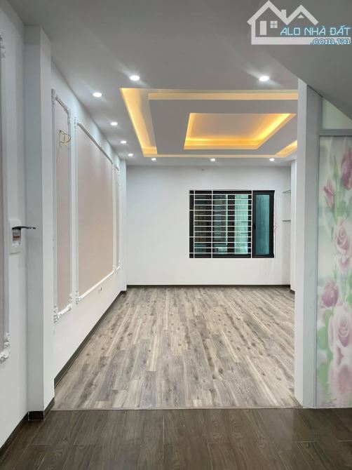 NGHĨA ĐÔ – PHÂN LÔ VIP – OTO TRÁNH – VỈA HÈ – 5 TẦNG ĐẸP – KHU VỰC SĂN LÙNG NHẤT CẦU GIẤY - 3