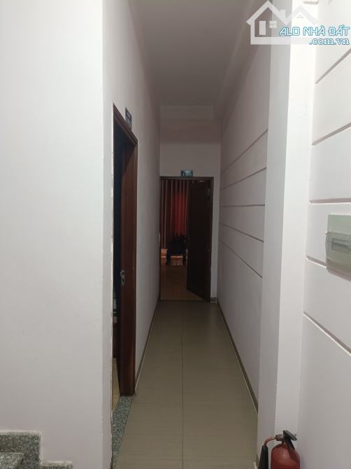 Bán khách sạn Mặt tiền khu Tên Lửa, 4 tầng, 5x20m - 3