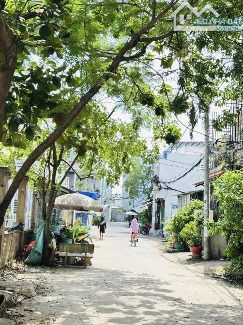 Phạm Hữu Lầu nối dài 1368 Lê Văn Lương  ĐẤT PHÂN LÔ XÂY DỰNG TỰ DO - HÀNG F0 - CÒN LẠI 3 L - 3
