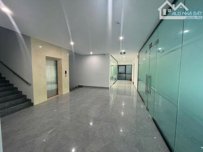 Cho thuê văn phòng tại Vũ Tông Phan - DT 58m2– 65 m2- 120 m2-165 m2 giá rẻ - 3