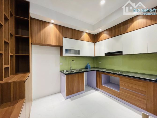 Bán nhà ngõ 175 Lạc Long Quân – Cầu Giấy – 46m² – 5 tầng – Mặt tiền 6.5m – Giá 11.5 tỷ - 3