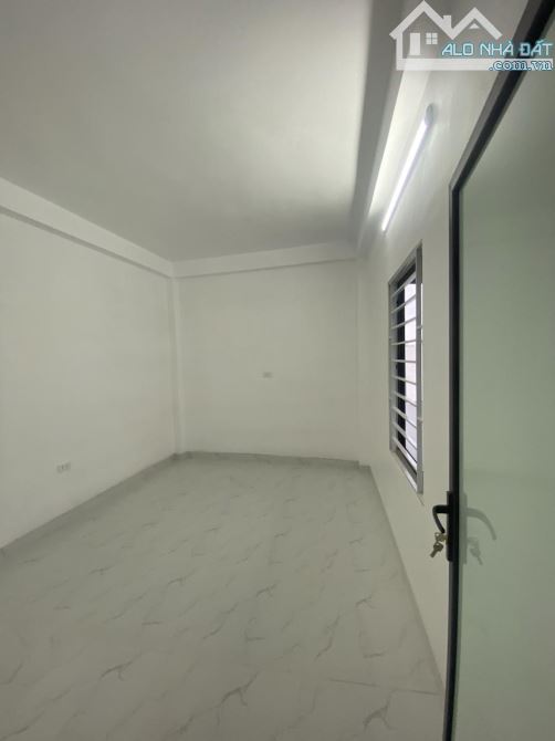 Bán nhà mới kính coon Dương nội,lô góc, cách ô tô vài bước - 3