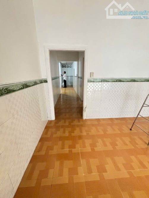 NỢ DÍ ! bán gấp căn nhà cấp 4 ở Đ.Hồ Văn Tắng , Tân Phú Trung 135m2 SHR giá chỉ 868 triệu - 3