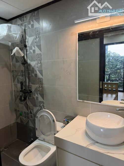 Bán Nhà Phân Lô Văn La Đường 25M Ô Tô Tránh Vỉa Hè 55m 5 Tầng MT 5.6m 15.5 Tỷ - 3