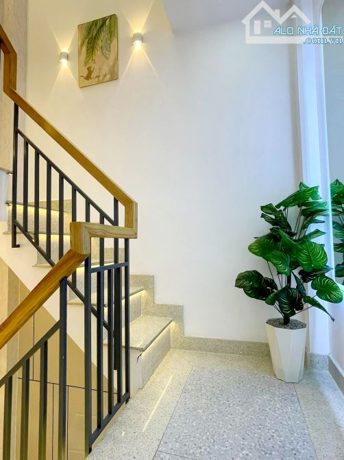 Chỉ 4,3 tỷ nhà 3 tầng hẻm 5m xe hơi tới cửa đường Bùi Quang Là Phường 12 Quận Gò Vấp - 3