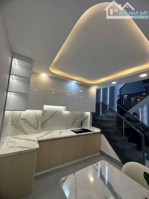 Nhà Mới Hẻm Bà Hom - 3,5x10m - 3 Tầng - Gần Chợ Phú Lâm - 3