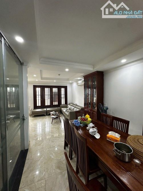 Cho thuê Liền kề 90 Nguyễn Tuân, Thanh Xuân, DT 75m², 5.5 tầng, thông sàn, thang máy, full - 3