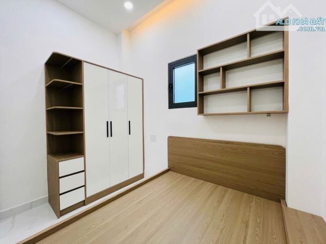NHÀ ĐẸP CHỈ 7.2 TỶ - 4 TẦNG BTCT - 30M2 - HXH THÔNG - KHU PHAN XÍCH LONG - CÔ GIANG - PN - 3