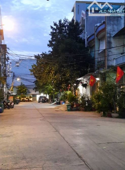Bán nhà Bùi Tư Toàn dtsd 141m2 nhích 5 tỷ, khu phân lô hoàn công đủ - 3