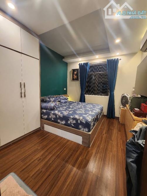 BÁN CHUNG CƯ KĐT VIỆT HƯNG – 97M² – 3 NGỦ – NHỈNH 5 TỶ 🏢 - 3