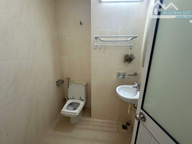 Bán chung cư Quân đội Phố Định Công, 2 ngủ,2 wc, ban công, full đồ , sổ đỏ, chỉ hơn 4 tỷ - 3