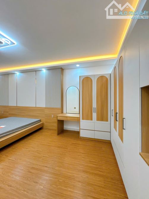 ĐƯỜNG 12m, NGUYỄN VĂN KHỐI P9, GV, 4x22m, 4 TẦNG, NHÀ MỚI, KINH DOANH TỐT -CHỈ 10,5 TỶ - 3