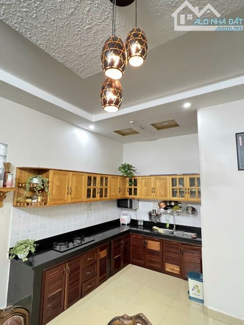 Bán Villa Nguyễn Hữu Cảnh Giá Ngộp - 183m2 Chỉ Với 8,6 Tỷ Thương Lượng Chính Chủ - 3