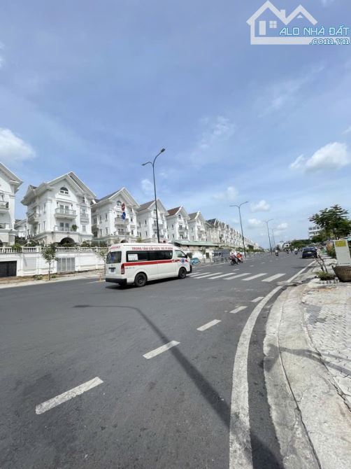 Bán đất tặng nhà hẻm xe hơi Dương Quảng Hàm - Gần Đại Học Văn Lang - 60m2 - 6,2 tỷ - 3